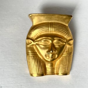 Egyptian Queen Hathor, Gold-Plated Pin/Pendant, Gorgeous Metropolitan Museum of Art (MMA) Piece, 1970. Nice and Heavy!