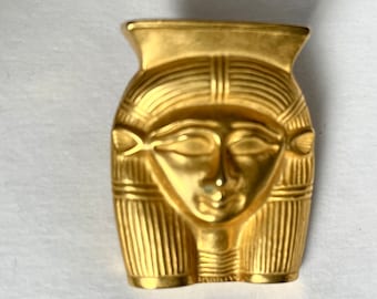 Egyptian Queen Hathor, Gold-Plated Pin/Pendant, Gorgeous Metropolitan Museum of Art (MMA) Piece, 1970. Nice and Heavy!