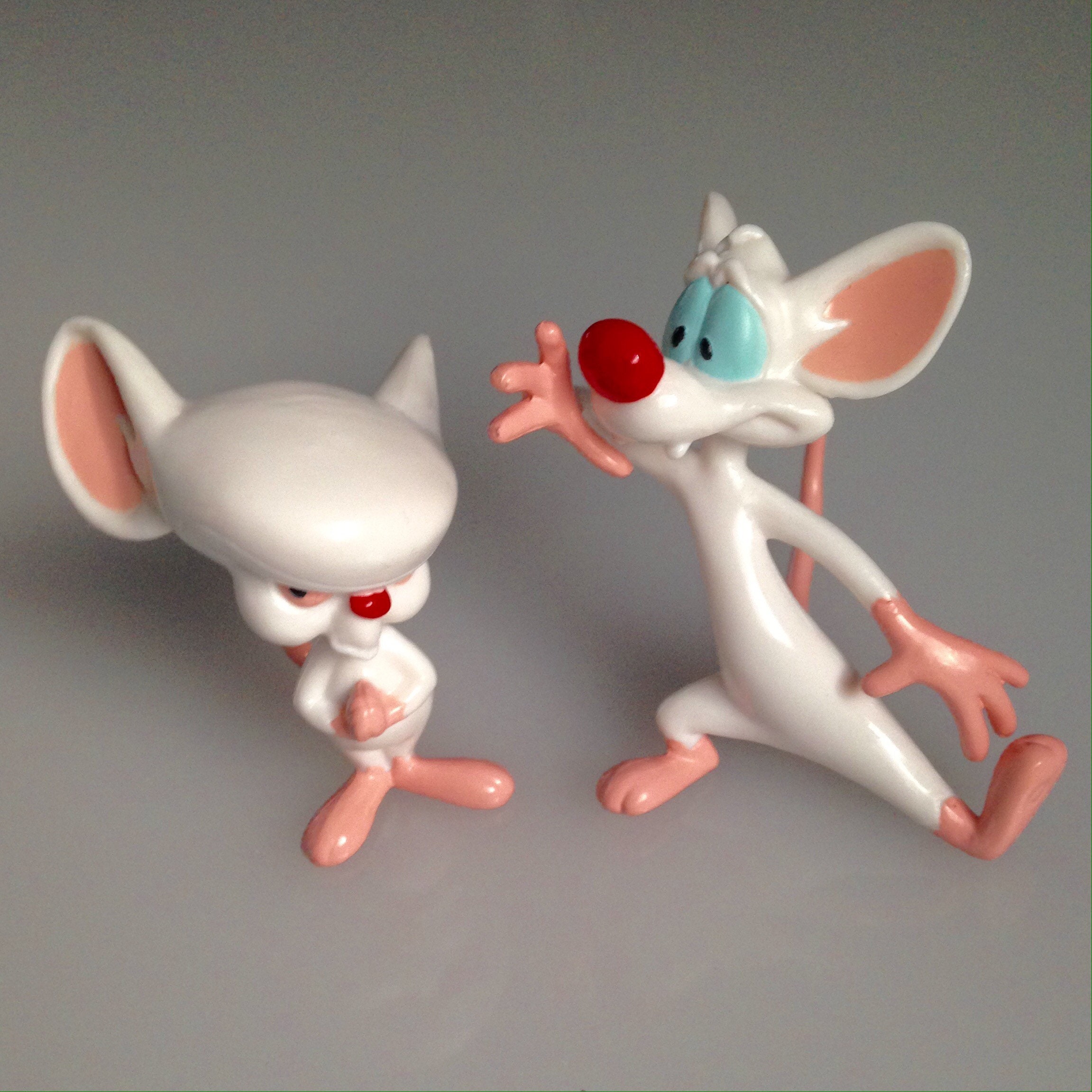 PINKY & the BRAIN! Your Lovable Lab Rats Who Every Night Plot Outrageous Schemes to “Take Over the World!”!  RARE Mini-Figurines — Last set!