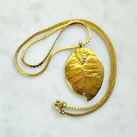 Leaf Necklace, Vintage — Gold Plated, Lovely, Ver… - image 3