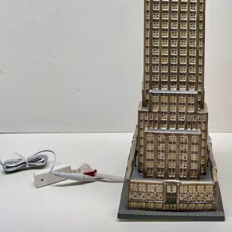 Empire State Building by Dept 56! RARE, Hard-to-find Gorgeous