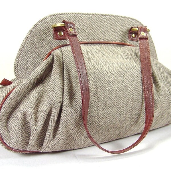 The Flair- Herringbone Tweed Wool Bag in Brown with Leather
