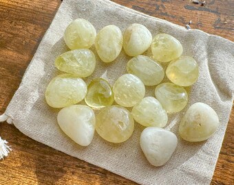 Healing Crystal - Citrine (Joy + Abundance) - Cosmic North
