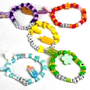 Handgemaakte Kandi-armband met kralen: muziekfestivals, EDM rave-sieraden, PLUR cadeau