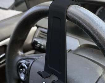 Black Steering Wheel Phone Holder Clip – Hands-Free Car Mount for Navigation & Calls – Compact Mobile Stand for Car and Truck Drivers