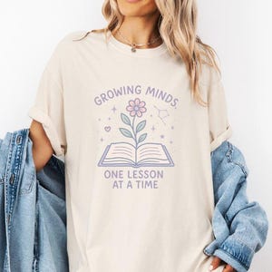 Teacher T Shirt for Back to School Gift for Educators Motivational Top for Teacher Appreciation Gift for New Teachers Inspirational Tee