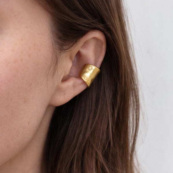 Chunky Ear Cuff Gold, No Piercing Ear Cuff, Minimalist Wide Ear Cuff, Statement Ear Cuff, Modern Ear Wrap Jewelry