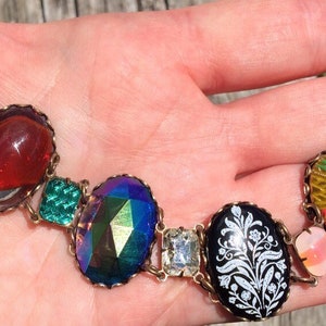 Vintage OOAK Glas-Armband, bunt gemischt, Jugendstil Schmuck, Glas-Schmuck, verschiedene vintage Glas-Cabochons, Messing-Glasperlen.