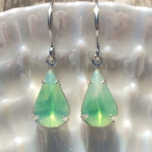 Vintage Sabrina opaline green smooth top glass petite pear earrings silver or gold