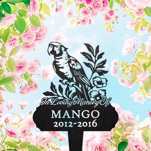 Custom Outdoor Parrot Memorial Stake, Outdoor Cemetery Stake, Personalized Outdoor Parrot Name Metal Sign Stake, Metal Yard Art Animals Sign