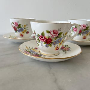 Duchess Fine Bone China Floral Pattern Gold Leaf Trim