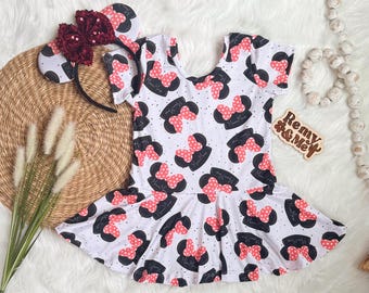 Leotardo de Minnie hecho a mano con falda - Leotardo de Minnie - Conjunto Disney para niños - Vestido Disney para bebés