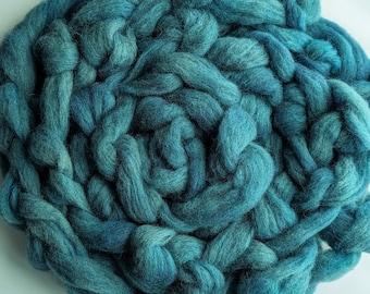 Wool Roving Babydoll Southdown / Alpaca for Spinning 4 Oz Combed Top Blue Fiber " ( Winter Blues )