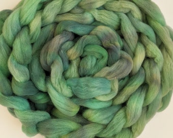 Wool Roving Babydoll Southdown / Alpaca for Spinning 4 Oz Combed Top Green Fiber " Meadow "