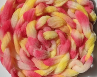 Wool Roving Babydoll Southdown / Alpaca for Spinning 4 Oz Combed Top Fiber " Spring Tulips "