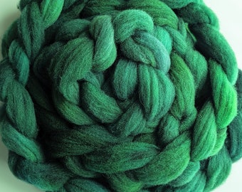 Wool Roving Babydoll Southdown / Alpaca for Spinning 4 Oz Combed Top Green Fiber " ( Kermit )