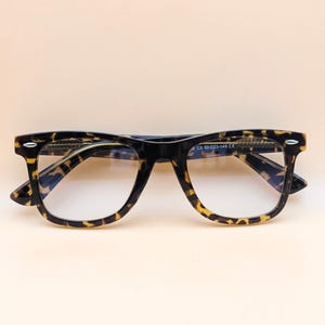 Lunettes de vue écaille femme FrugalFrames avec verres Rx personnalisés !