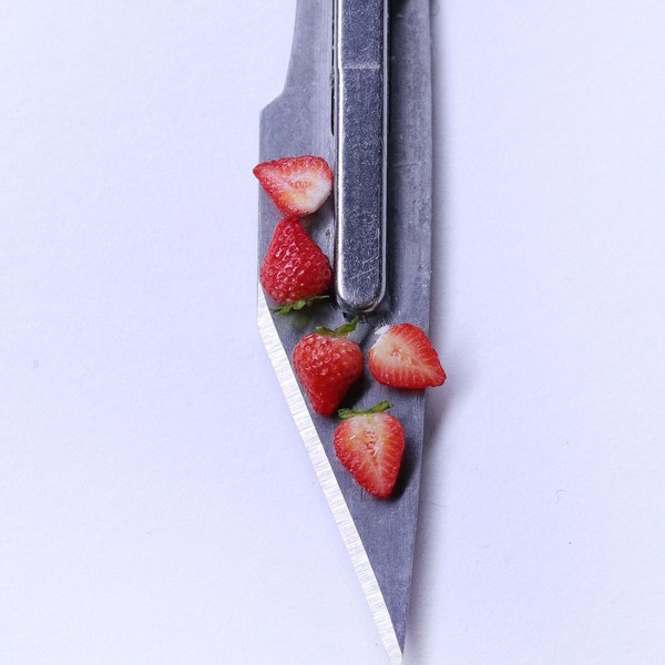 TUTORIAL 1:12th scale dollhouse miniature food - strawberry PDF tutorial