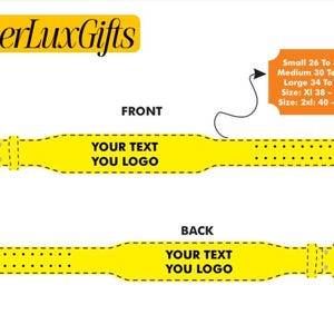 Może przedstawiać: Żółty skórzany pasek z tekstem "YOUR TEXT YOU LOGO" z przodu i z tyłu. Pasek ma srebrną klamrę i informacje o rozmiarze: Mały 66-84 cm, Średni 76-94 cm, Duży 86-104 cm, XL 97-114 cm i 2XL 102-119 cm.