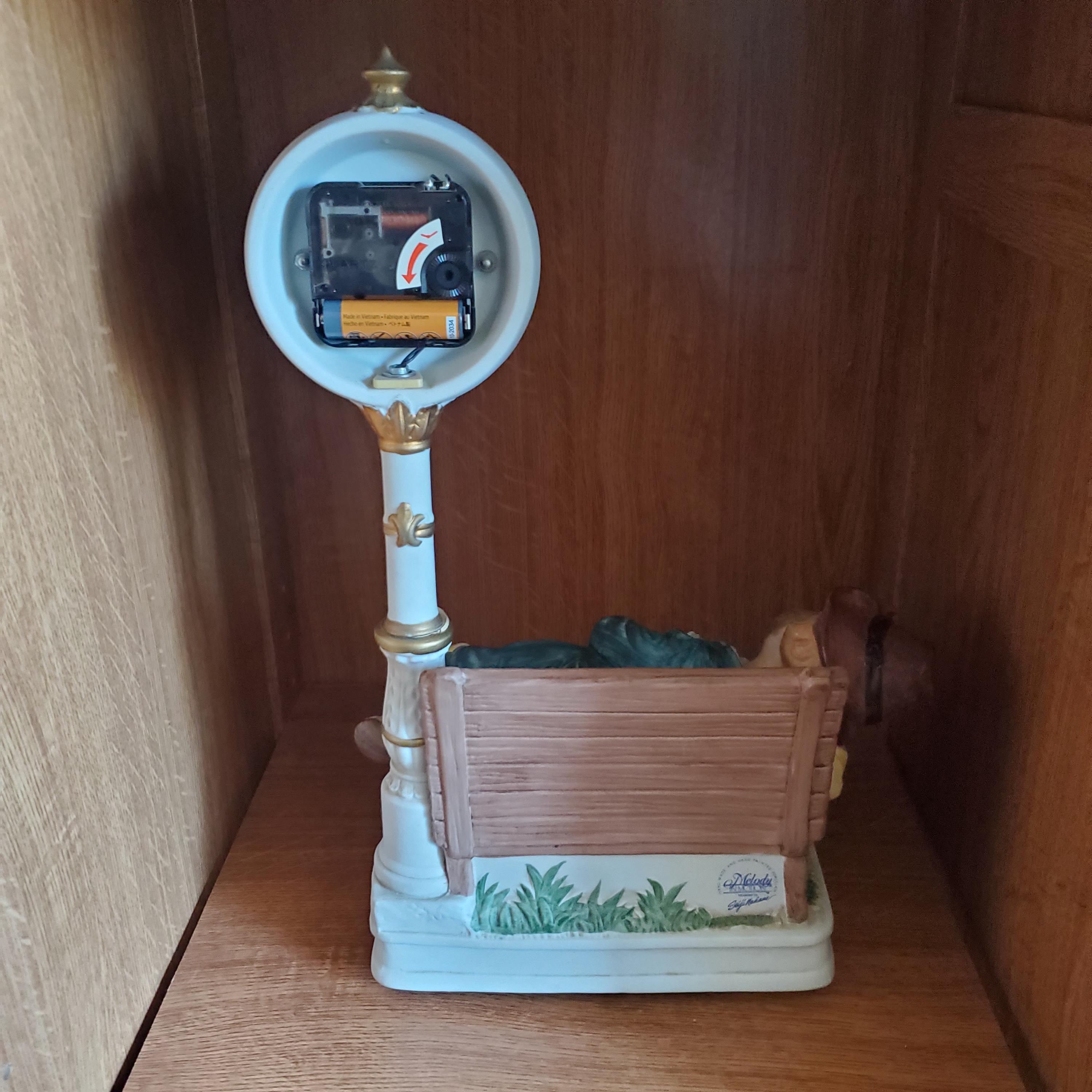 Wall Street Willie Figure | WACO Melody in Motion | Music & Clock