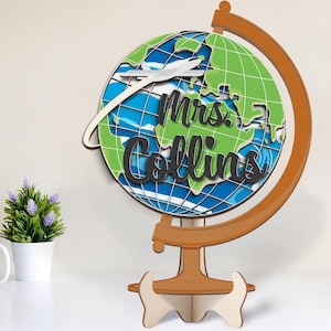 Personalisierte Lehrer Globe Zeichen benutzerdefinierte Name Klassenzimmer Türschild Willkommen Dekor zurück in der Schule Geschenk Lehrer Wertschätzung Geschenk für sie Holz