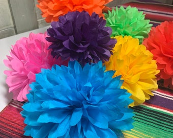 Tissue paper flowers. Mexican Fiesta. Paper pom pom. Day of the Death decoration