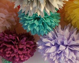 Tissue paper pom pom. 10 Pom poms. Wedding pom pom. Bridal shower pom poms. tissue paper pom decorations. diy paper poms