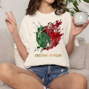 Paquete de imágenes PNG de jugadores de fútbol, imágenes prediseñadas de estrellas de fútbol en acuarela, diseño de sublimación de la Copa Mundial 2026, imágenes PNG transparentes de Messi, Ronaldo, Mbappé y Haaland imagen 4