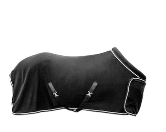 Black Fleece Horse Rug: Breathable Stable Cooler Blanket