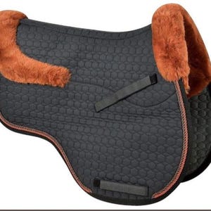 Black Close Contact Saddle Pad – Quilted Jumping Pad with Soft Fleece Trim – Multiple Sizes – English Horse Riding Gear