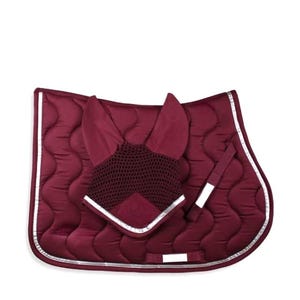 Maroon English Saddle Pad with Matching Ear Bonnet – Quilted Dressage/Jumping Horse Set – Breathable & Stylish Equestrian Gear