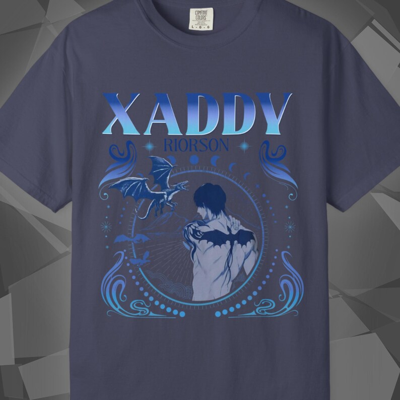 Comfort Colors unisex T-shirt featuring a Fourth Wing fantasy design inspired by the Empyrean Series. Premium quality 100% cotton shirt with a soft, relaxed fit, available in 3 colors and plus sizes. Bookish fantasy apparel inspired by Iron Flame, Onyx Storm, Basgiath War College, Dragon Riders, Fly or Die, and the Riders Quadrant, for fans of Violet Sorrengail, Xaden Riorson, and Rebecca Yarros.