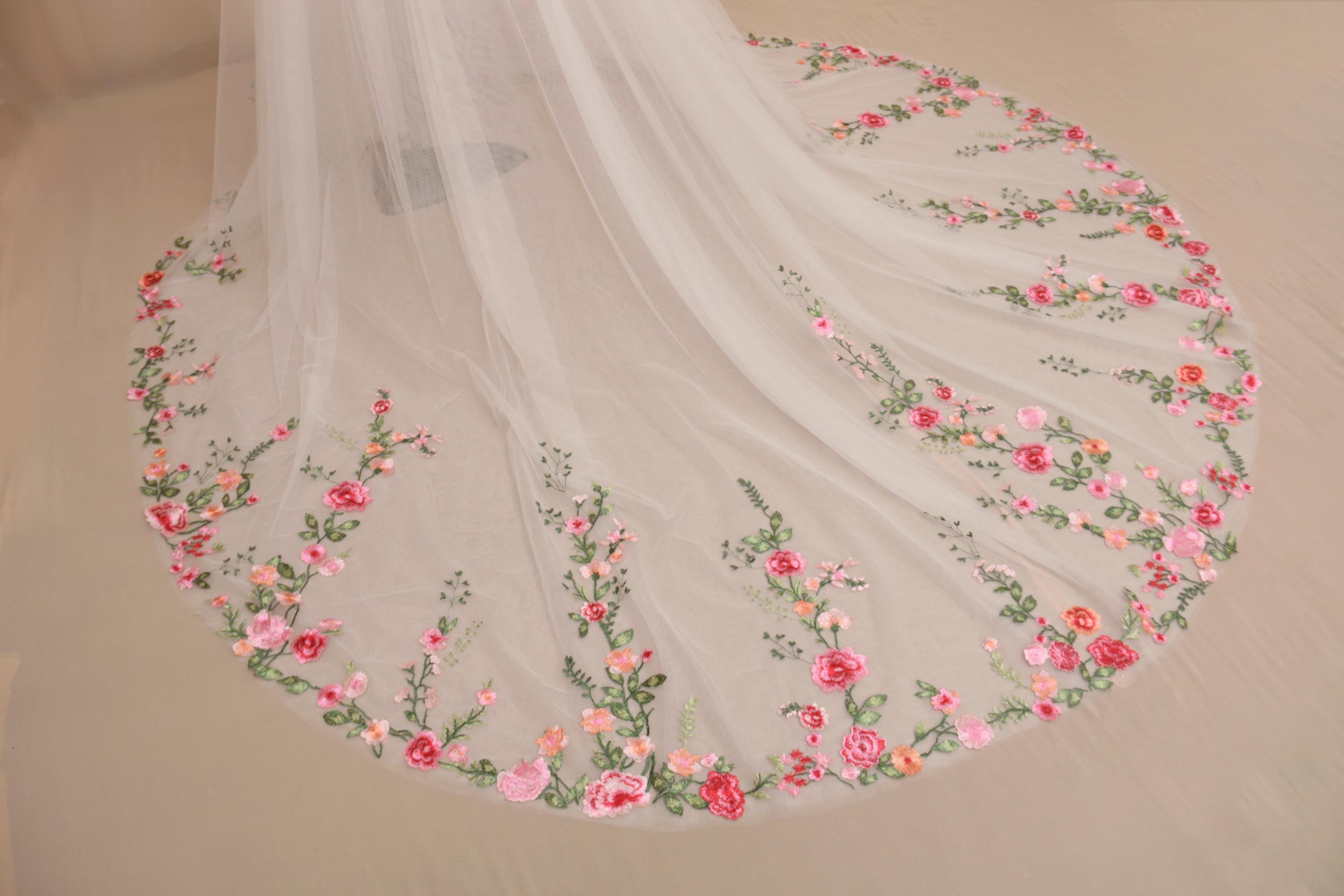 TV47/ Floral Bridal Overskirt Pink Embroidery, Detachable Tulle