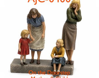 1950s Doorstep Mother & Child Figures – Unpainted Resin Model Railway Diorama O, OO Scale