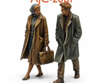 1950s Courting Couple - Unpainted- High-Detail Resin Model Railway Figures - O/OO scale