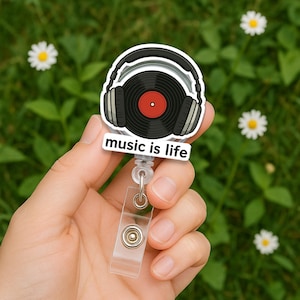 Bobine de badge Music is life, support pour disque vinyle, cadeau pour mélomane, clip pour badge pour casque, bobine de badge pour infirmière DJ, accessoire de musique rétro