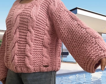 Maglione lavorato a maglia grosso fatto a mano, pullover di lana rosa