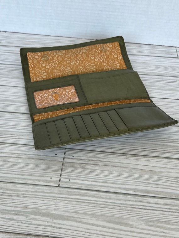 Women’s Hobo Olive green Leather Wallet