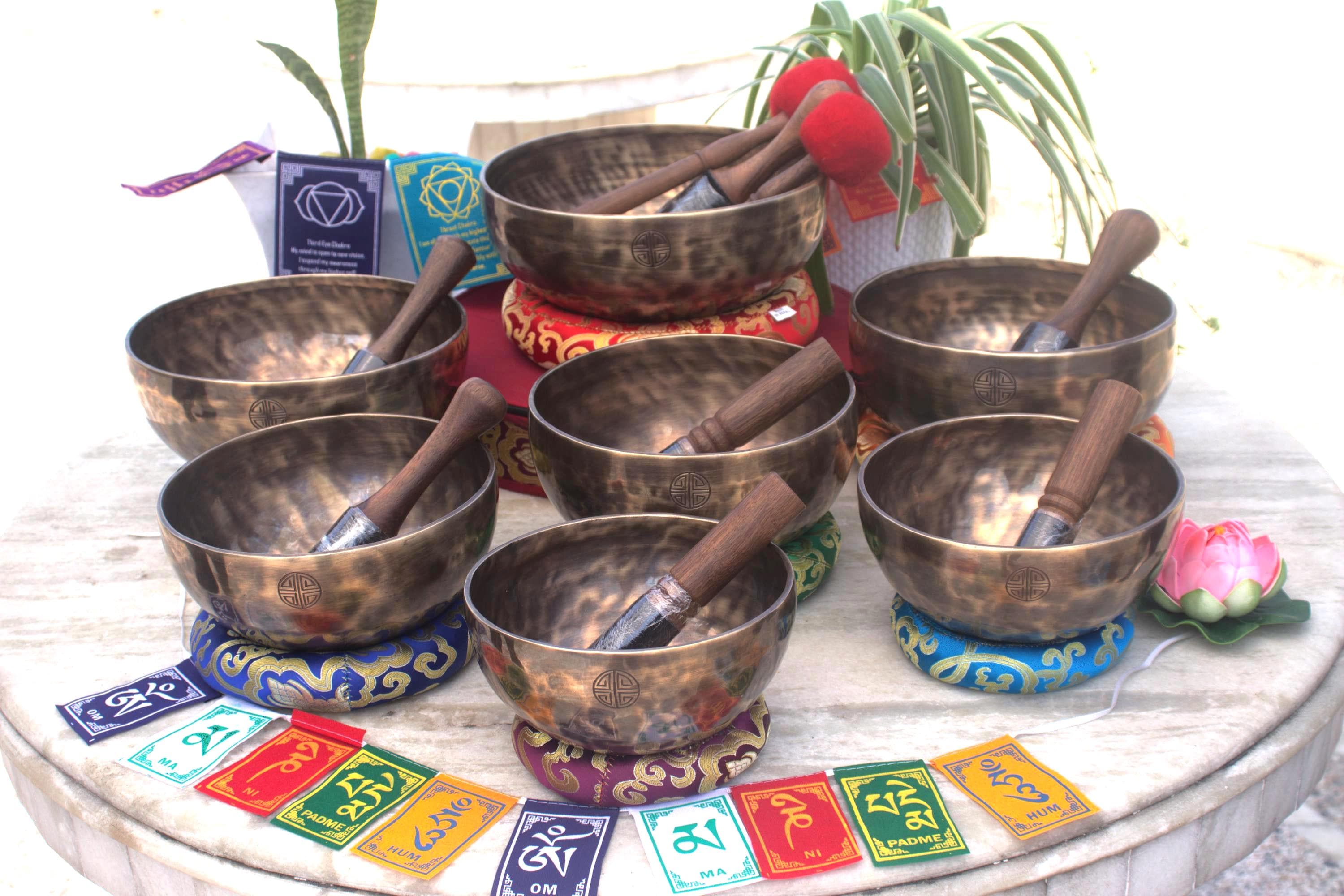 Full Moon Tibetan Singing Bowl Set of 7-7 Human Chakra Tuned, Handmade in Nepal, Meditation-Sound Healing, Yoga- Premium Bowls-Healing Bowls