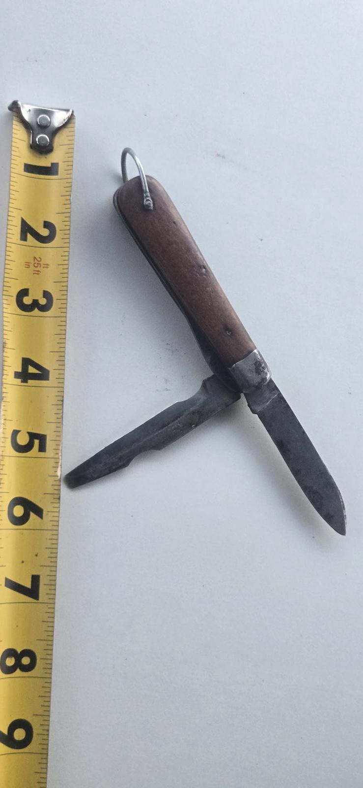 Ancien Couteau De Chasse SABATIER Avec Étui En Cuir Manche En Bois Item 10757431