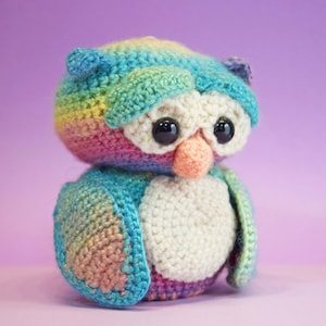 Cute Owl Crochet Pattern - Amigurumi shy owl