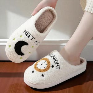 Pantuflas acogedoras y peludas para mujer y hombre - Pantuflas cálidas de invierno para casa - Zapatos divertidos antideslizantes con dibujos animados para parejas, pantuflas suaves de felpa