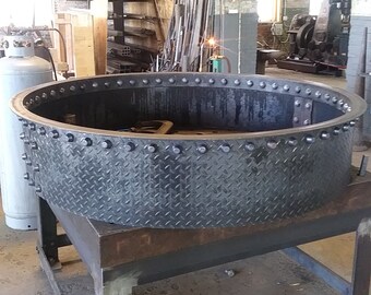 Hot Riveted Fire Pit Fire Ring