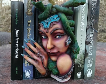 Medusa – Rincón de lectura de fantasía pintado a mano con aerógrafo