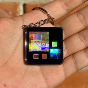Real Silicon Chip  Keychain, Semiconductor Wafer Gift for Programmer or Engineer, Standard Version