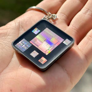 Schlüsselanhänger aus echtem Siliziumchip, Halbleiterwafer-Geschenk für Programmierer oder Ingenieure, Standardversion