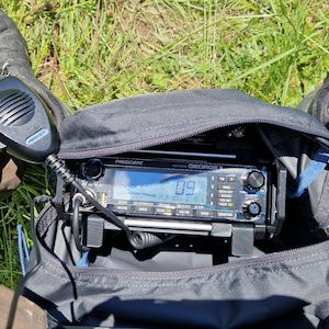 Manpack Frame Kit for Mobile Radios – Modular Aluminum Rail System