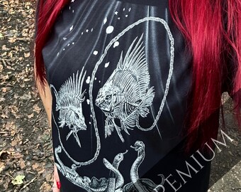 Pisces Horror Scope Premium T-Shirt – Chained Skeletal Fish & Typhon’s Serpents | Dark Water Sign Zodiac Tee | Comfort Colors® | Hand drawn