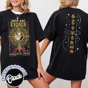 Puede incluir: Un conjunto de tres jarrones de cerámica de diferentes alturas y formas. Los jarrones están esmaltados en un acabado blanco mate, ofreciendo una estética minimalista. El jarrón más alto mide aproximadamente 25 cm.