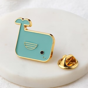 Cute Whale Enamel Pin – Ocean Animal Brooch – Nautical Lapel Badge – Sea Life Jewellery Gift for Her – Gold & Blue Whale Accessory
